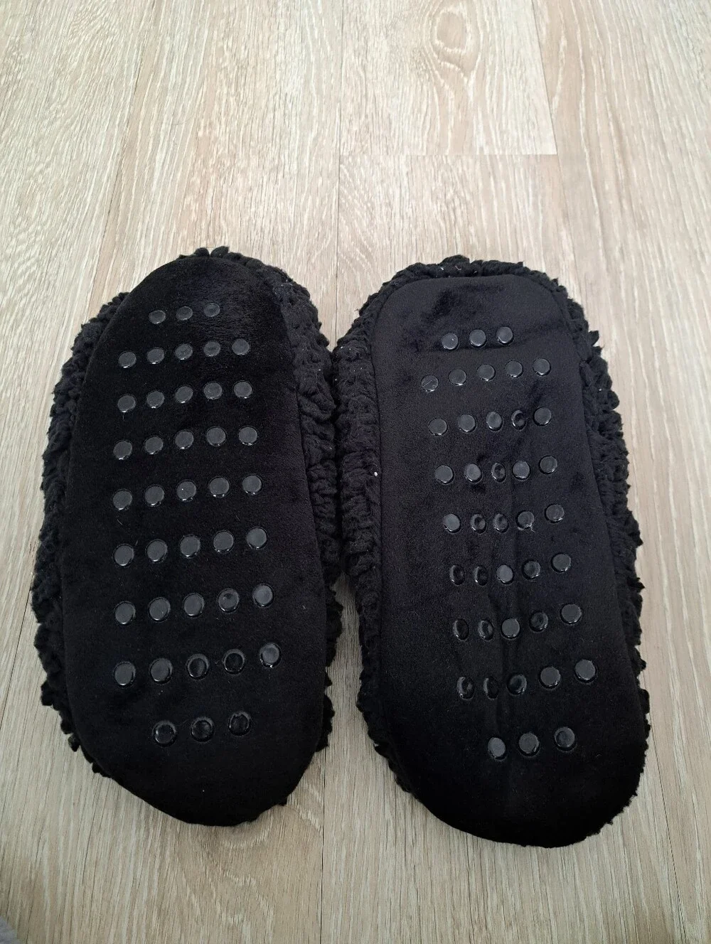 Hogwarts Black Sherpa Men's Slippers Sz 9 NWOT